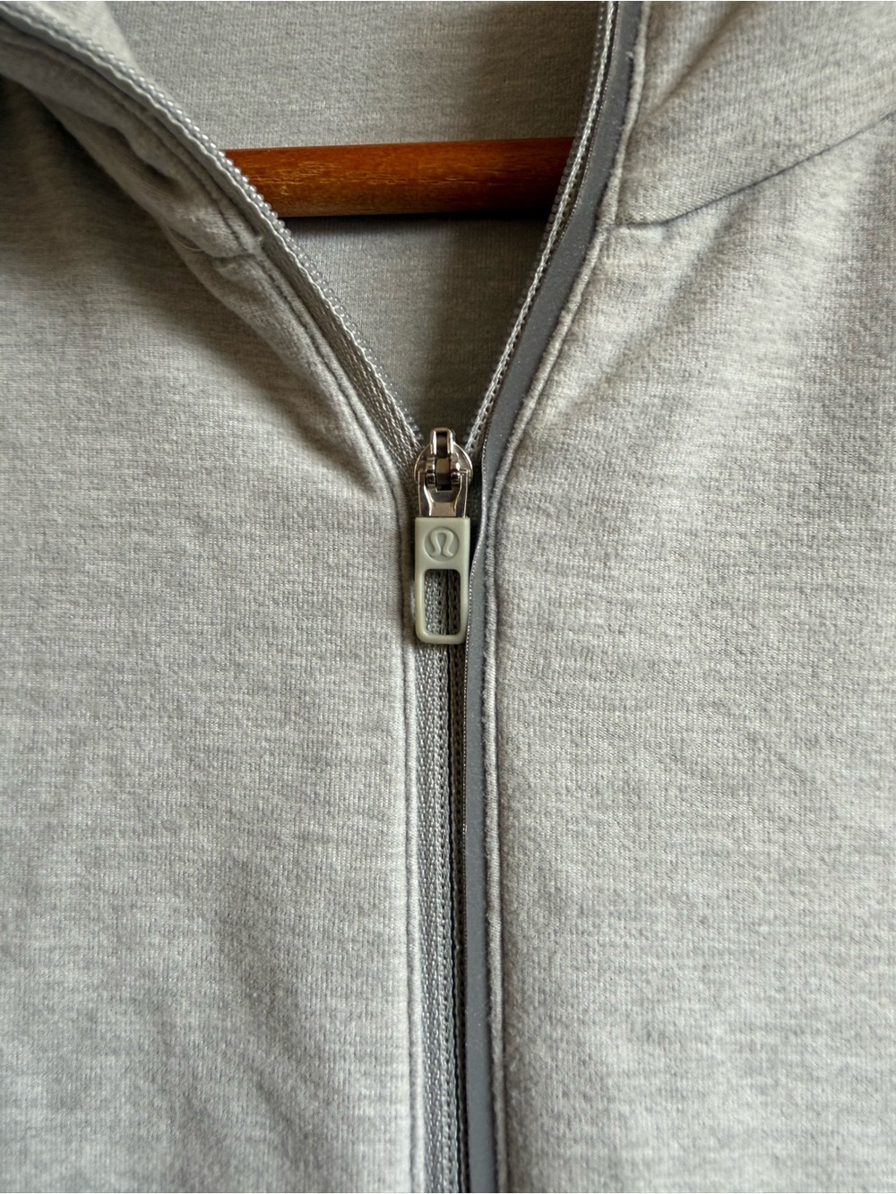 Lululemon Surge Warm Full Zip Heathered Sea Salt (Second Release) Sz Large - Picture 6 of 10